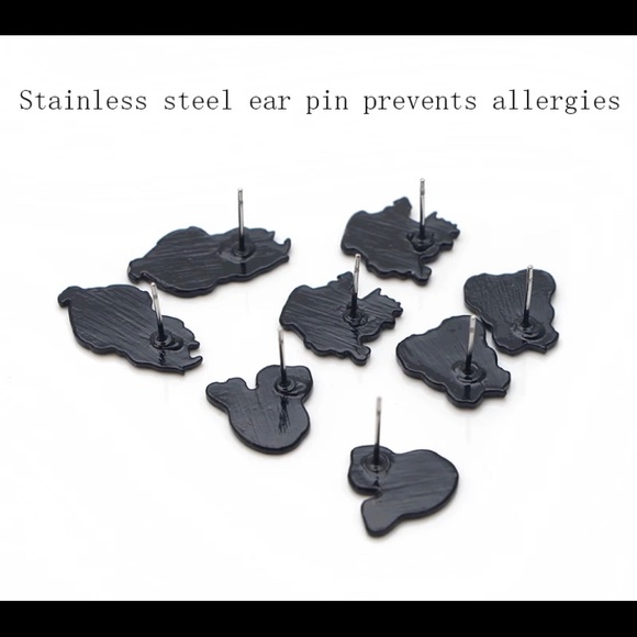 Kirby metal stud earrings - Picture 2 of 2